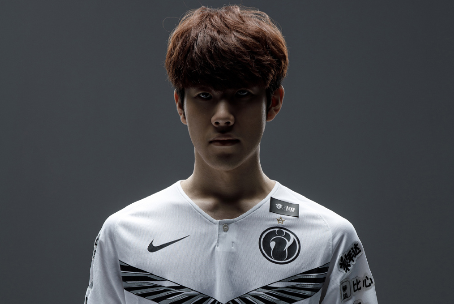 里程碑：Yagao解锁LPL联赛生涯4000次助攻成就！