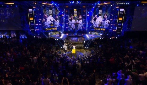 B8 击败 BetBoom Team 以进入 CCT 全球总决赛 2025 决赛